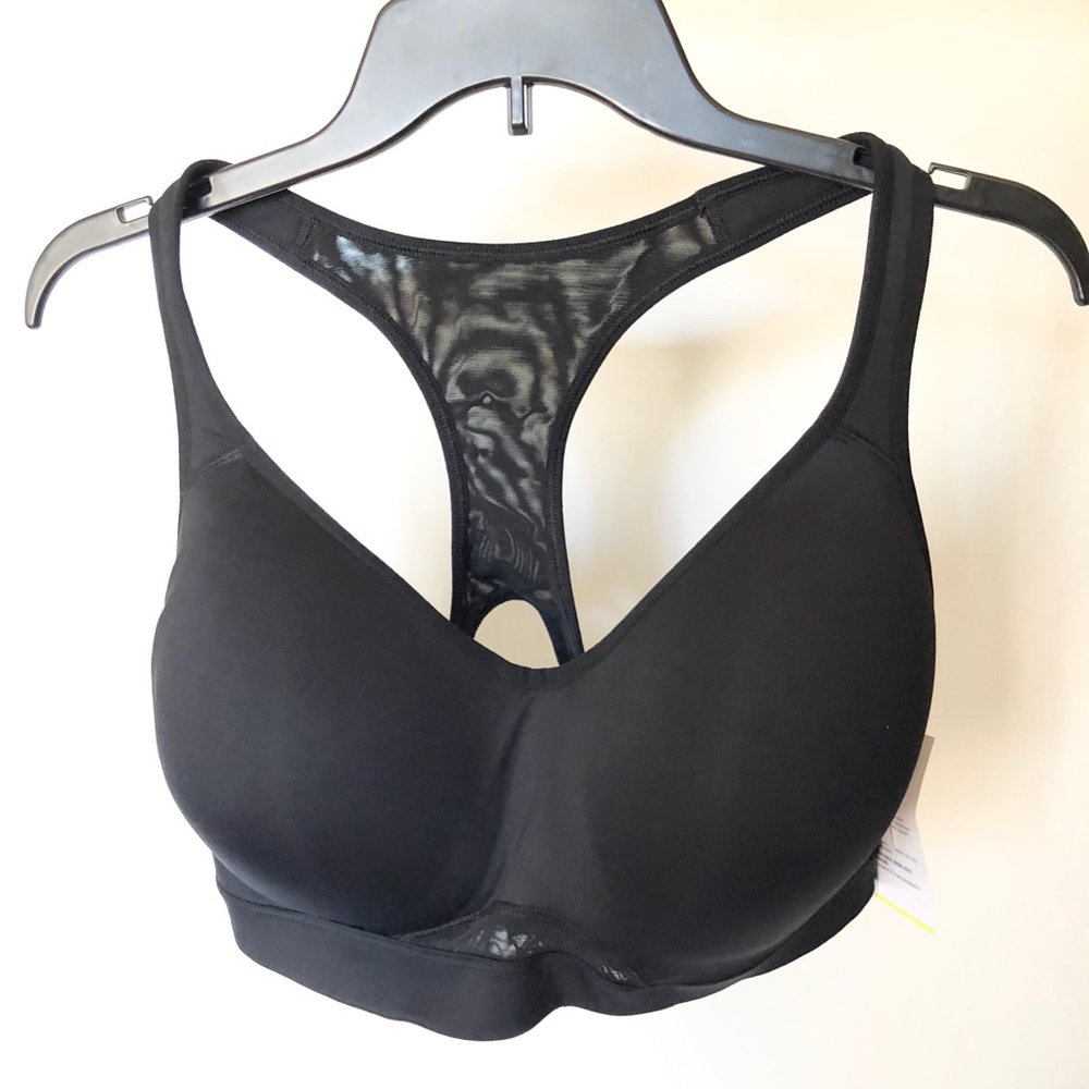 NWT Old Navy 38DD Sports Bra